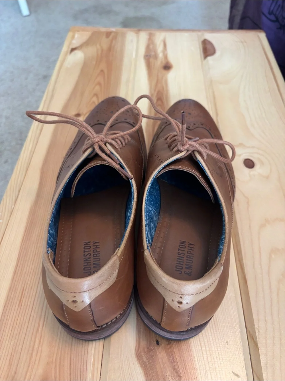 Johnston & Murphy classic wingtip
